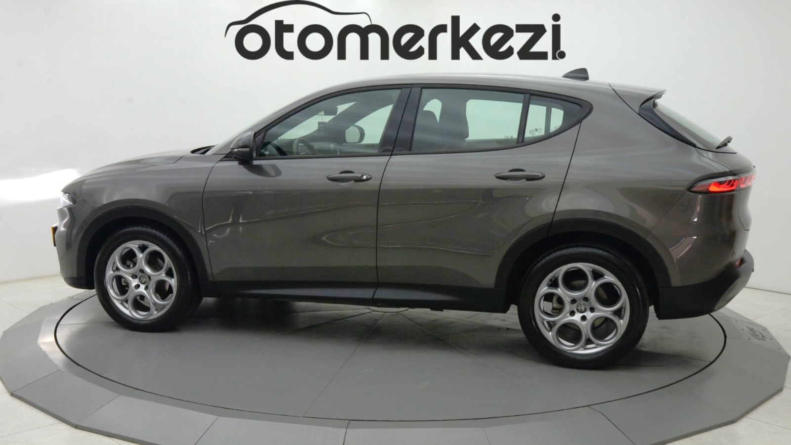 ALFA ROMEO TONALE 11